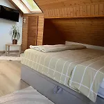 Les Hirondelles Holiday home
